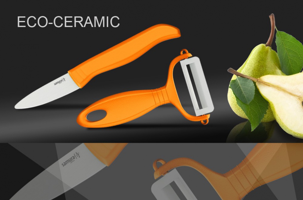 Набор керамический Фруктовый нож и овощечистка Samura Eco-Ceramic SKC-011OR Набор керамический Фруктовый нож и овощечистка Samura Eco-Ceramic SKC-011ORНаборы керамических ножей<br>Набор керамический Фруктовый нож и овощечистка Samura Eco-Ceramic SKC-011OR<br>Набор Фруктовый нож и овощечистка Samura Eco циркониевая керамика, оранжевые рукояти.<br>Маленький керамический ножик и овощечистка с керамическим лезвием - эта парочка необходима на каждой кухне. Керамические лезвия не тупятся годами, не вступают в реакцию с продуктами, а почищенные керамикой овощи долго не темнеют.<br>В набор входят нож овощной - вес 35 г и овощечистка - вес 24 г.<br>Правила использования и уход за керамическими ножами<br><br>Перед использованием первый раз ополосните ножи горячей водой;<br>Используйте кухонные ножи только на разделочной доске из дерева или пластика;<br>Керамические ножи - идеальный инструмент для работы с овощами, фруктами, хлебом, грибами, мясом и рыбным филе, мясными деликатесами;<br>Не используйте для рубки продуктов и не режьте замороженные продукты, а также продукты с костями и твердые сорта сыра;<br>Берегите ножи: при резком ударе о твердую поверхность (о кухонную плитку, мрамор и т.д.), возможно появление сколов и даже раскол ножа;<br>Мы рекомендуем мыть ножи вручную с помощью неабразивных средств и сразу вытирать насухо (использование посудомоечной машины не рекомендуется, это портит ножи);<br>Храните ножи в специальном блоке, ящике для ножей, подставке и т.д.<br><br>Правка и заточка керамических ножей<br>Для правки и заточки керамических ножей мы рекомендуем использовать специальные точилки.<br>Официальный сертифицированный продавец Samura™<br>