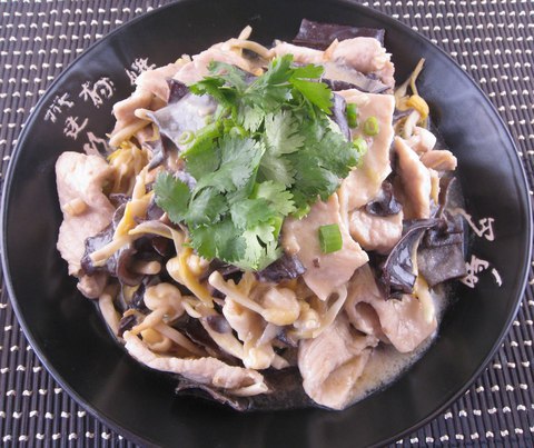 https://static12.insales.ru/images/products/1/2294/21407990/pork_with_dried_lilies.jpg