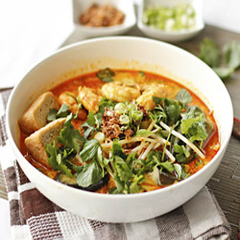 https://static12.insales.ru/images/products/1/3216/45468816/tom_yum_thale_hang.jpg