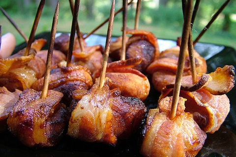 https://static12.insales.ru/images/products/1/3517/10161597/0207807001355323251_waterchest_nuts_with_bacon.jpg
