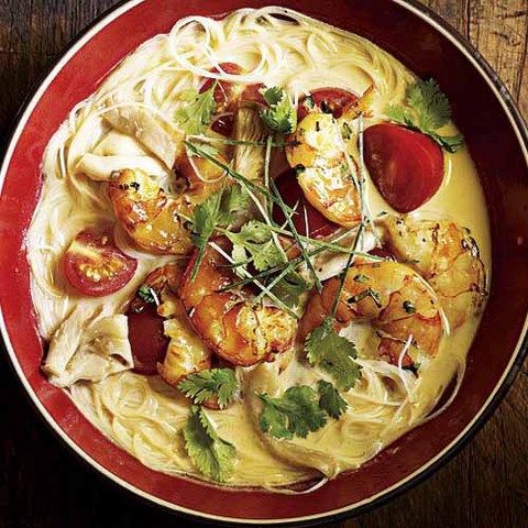 https://static12.insales.ru/images/products/1/3972/39538564/thai_coconut_noodles_massaman.jpg