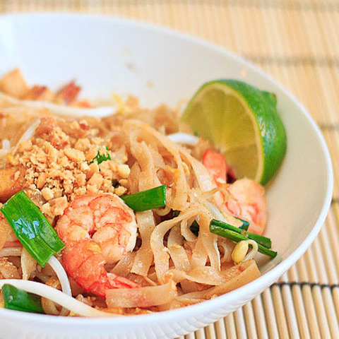 https://static12.insales.ru/images/products/1/5018/38933402/pad_thai.jpg