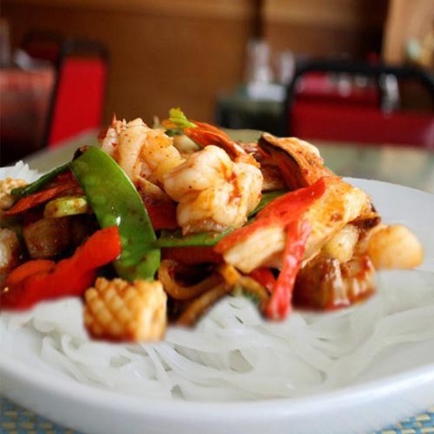 https://static12.insales.ru/images/products/1/5934/40408878/pad_cha_noodles.jpg