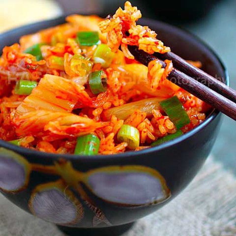 https://static12.insales.ru/images/products/1/6196/35035188/kimchi_fried_rice.jpg