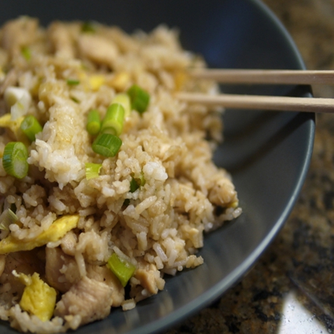 https://static12.insales.ru/images/products/1/6323/9689267/0669032001339239257_ChickenFriedRice.jpg