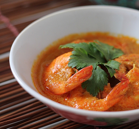 https://static12.insales.ru/images/products/1/6424/9689368/0190697001339423176_tamarind_coconut_shrimps.jpg