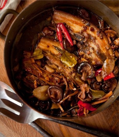 https://static12.insales.ru/images/products/1/6446/9689390/0089046001342011352_Pork_Ribs_with_Sychuan_pepper.jpg