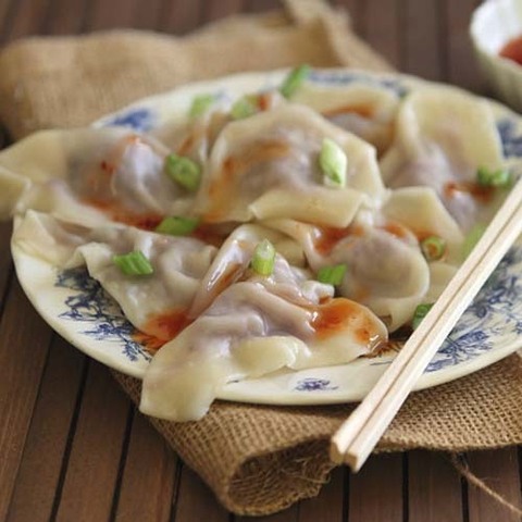 https://static12.insales.ru/images/products/1/6700/30554668/chinese_dumplings.jpg