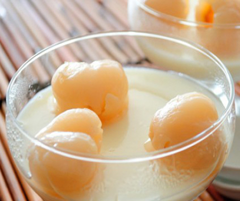 https://static12.insales.ru/images/products/1/7177/15121417/Almond_Pudding_with_Lychee.jpg